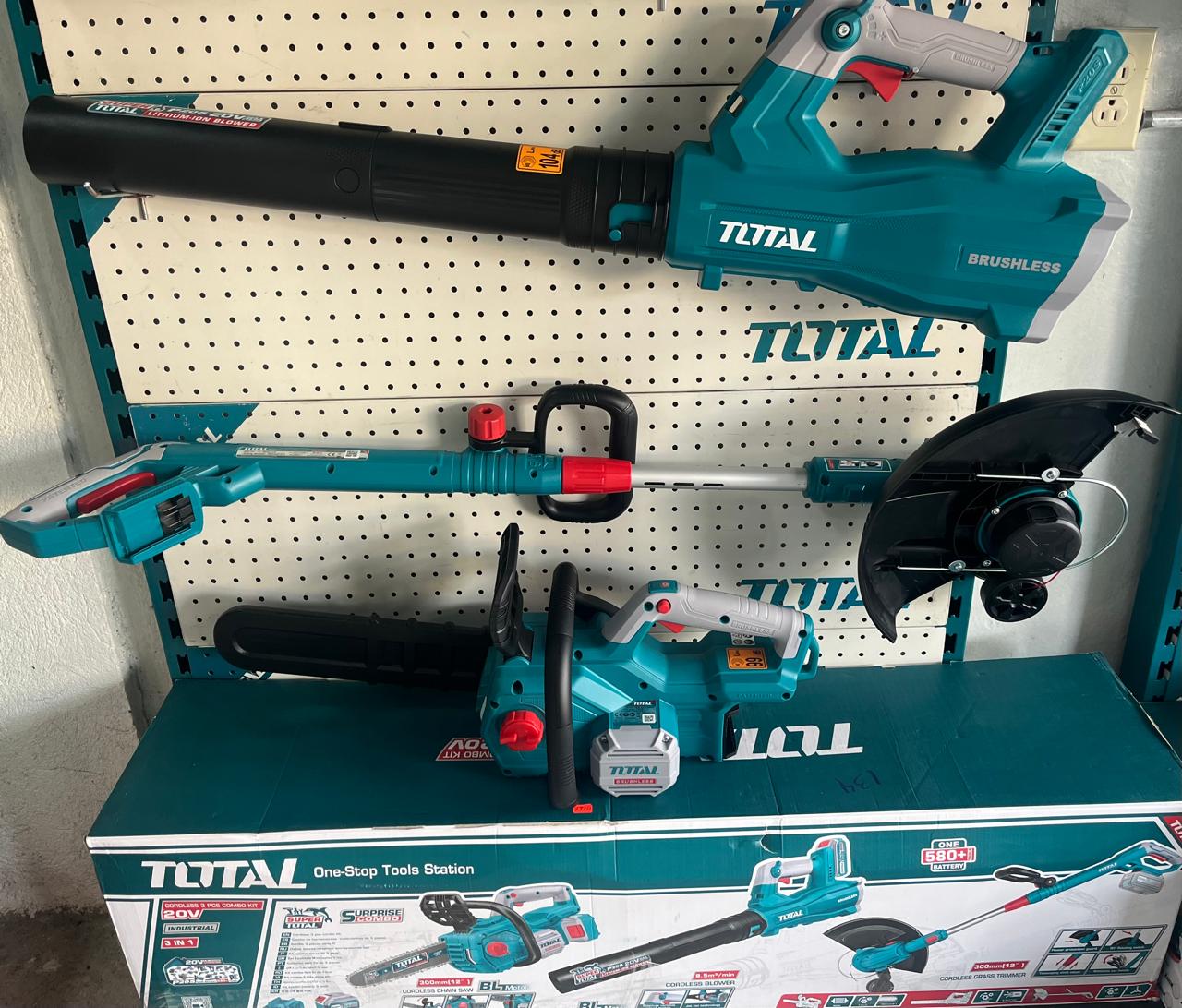 KIT MOTOSIERRA DESBROZADORA Y SOPLADORA UTOSLI241189